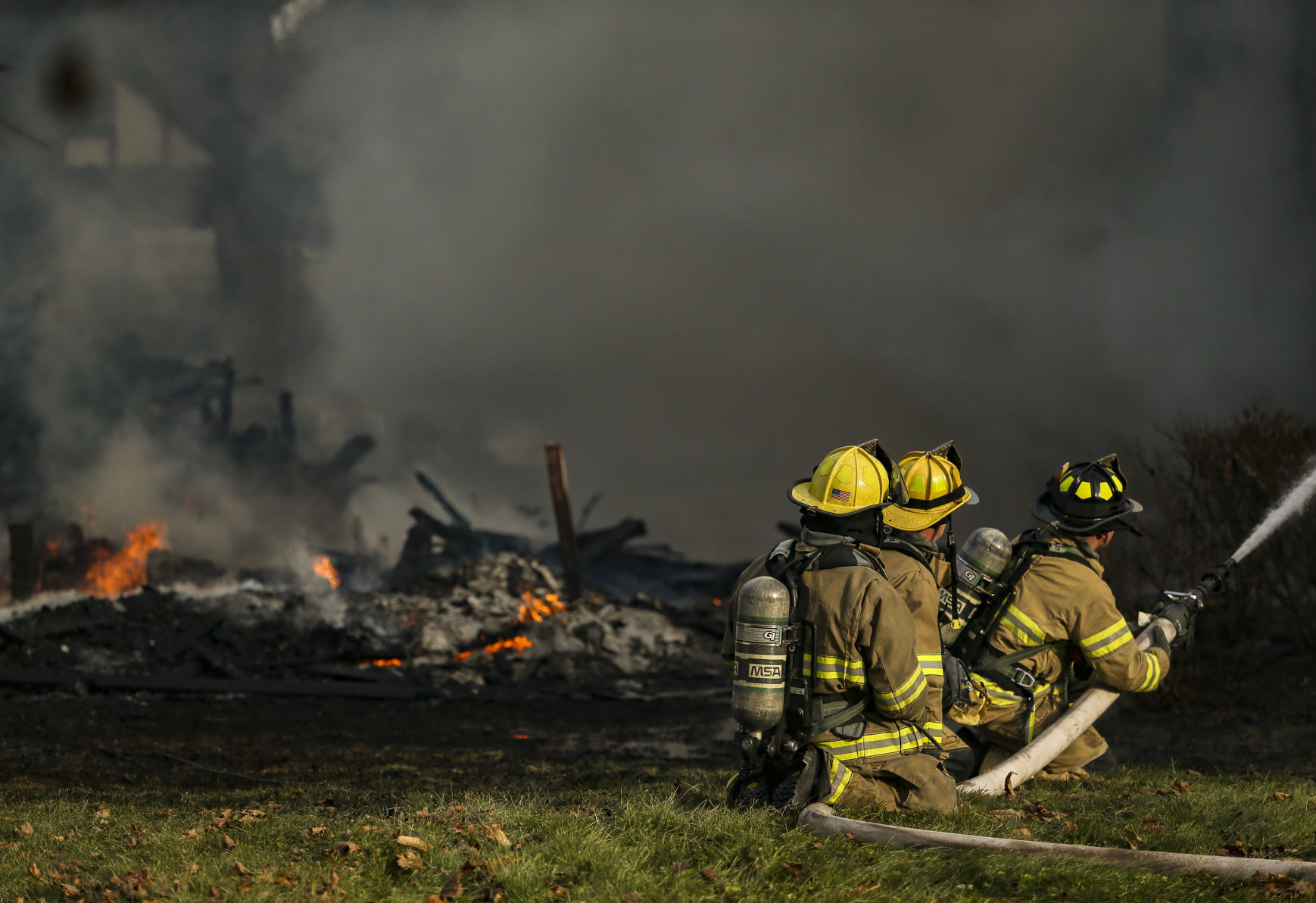 112519-house-fire-jg-05.jpg